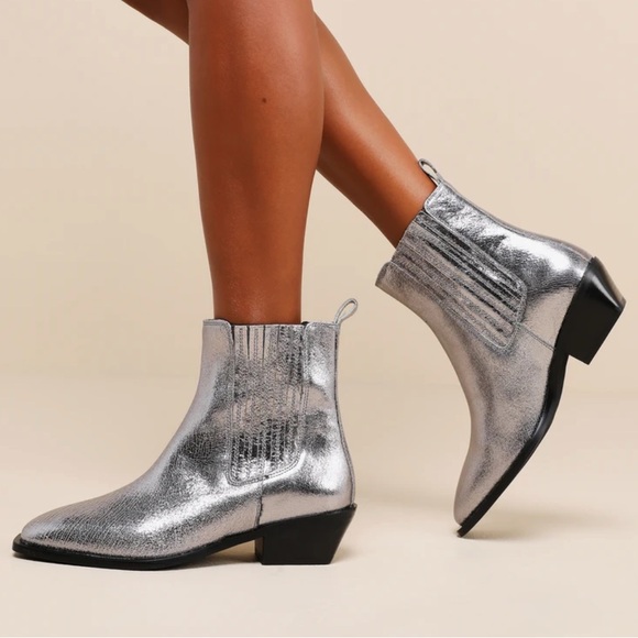 Seychelles Hold Me Down Silver Metallic Leather Ankle Boots - Picture 1 of 8